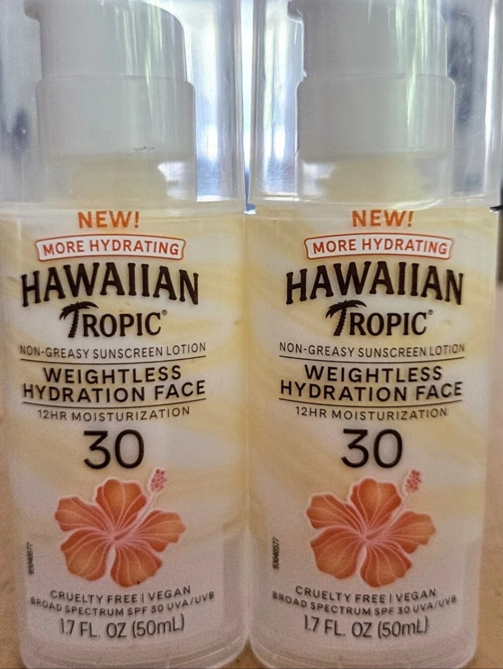 3 Hawaiian Tropic Weightless Hydration Lotion Sunscreen for Face SPF 30 Ex12/27
